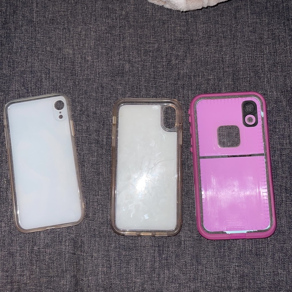 iphone XR cases - Picture 2 of 3